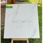 Gạch bóng kiếng khổ lớn 1000x1000 màu trắng vân khói nhẹ tại Trà Vinh