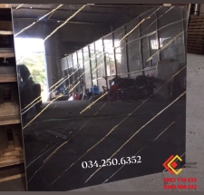 Gạch khắc kim 80x80 bóng kiếng đen nhập khẩu