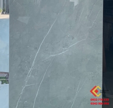 Gạch giá rẻ tại TPHCM 60x120 màu xám vân trắng bóng kiếng Ấn Độ